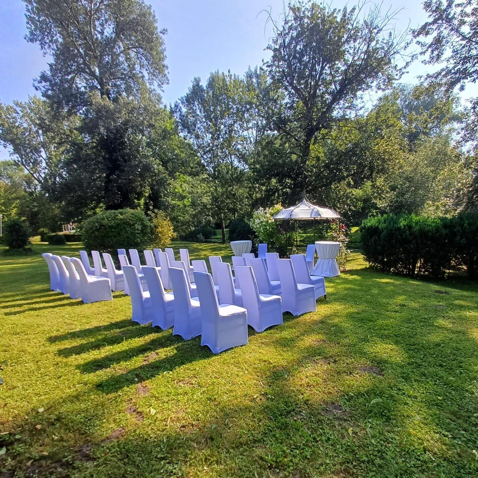 Land-Gut-Hotel- Weisser Schwan Zossen Exterior foto